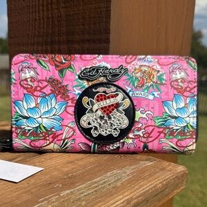 NWT Ed Hardy Pink Floral Rhinestone Zip Wallet with Graphic Skull Patch